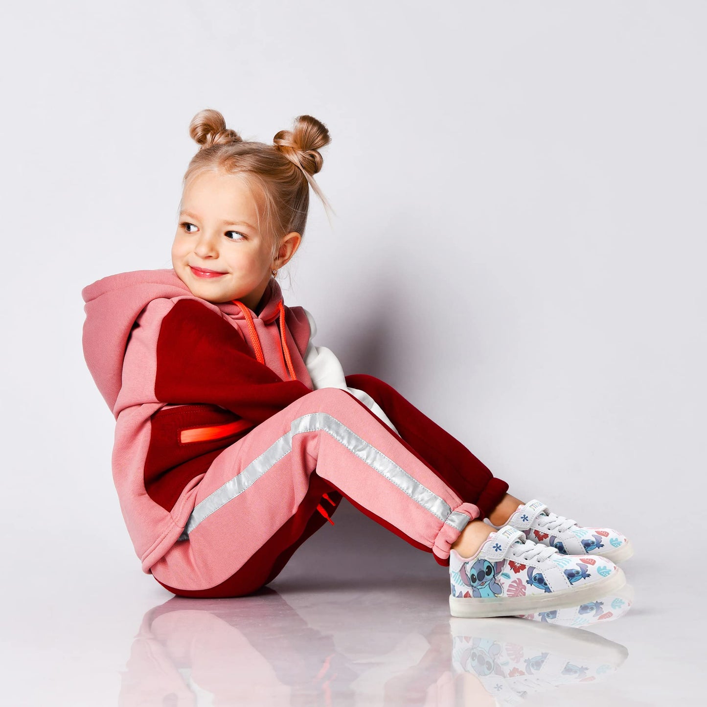 Disney Lilo and Stitch Girl's Lighted Athletic Sneaker (Toddler/Little Kid)