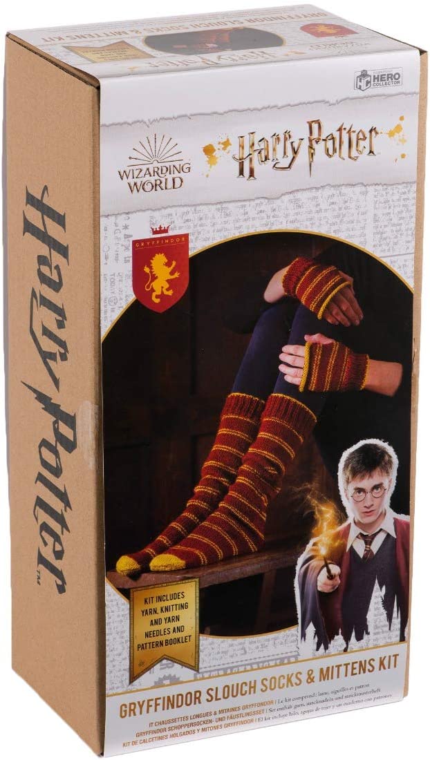 Eaglemoss Hero Collector Hogwarts Gryffindor Slouch Socks and Mittens Knitting Kit | Harry Potter Wizarding World Knitting Kits | Model Replica