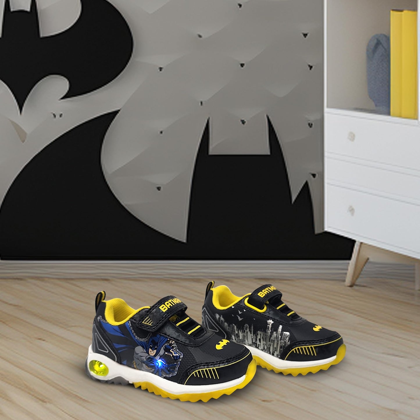 DC Comics Batman Boy's Athletic Light Up Shoes Children W/Adjustable Strap